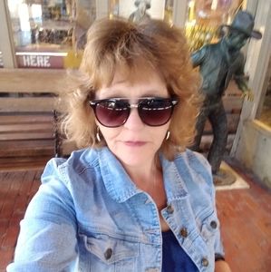 Meet your Posher, Jodi